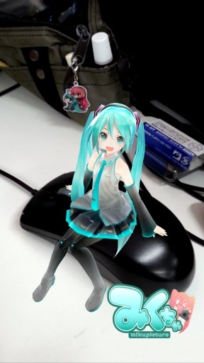 初音未来ar照相机汉化版下载_初音未来ar照相机中文版下载v3.0.15 安卓版 运行截图4
